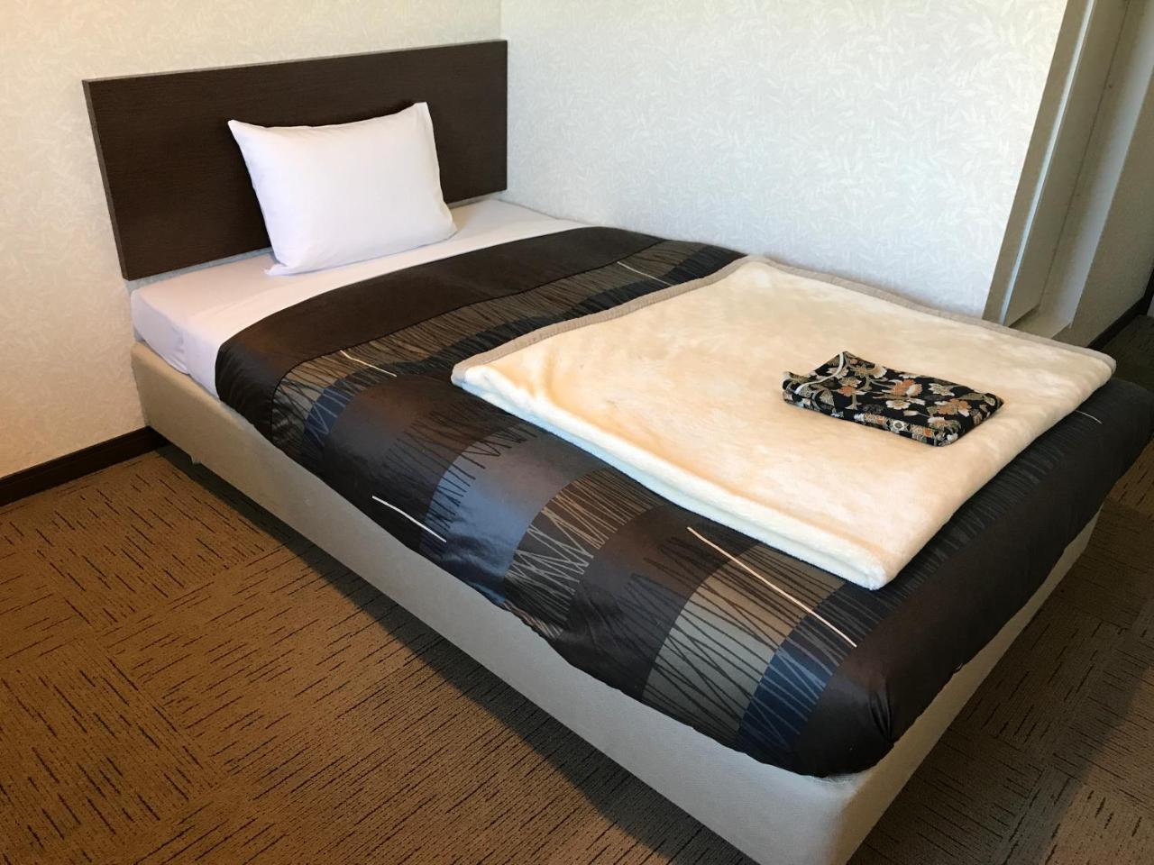 Conbini Ayersrockhotel Sendaitagajo מראה חיצוני תמונה